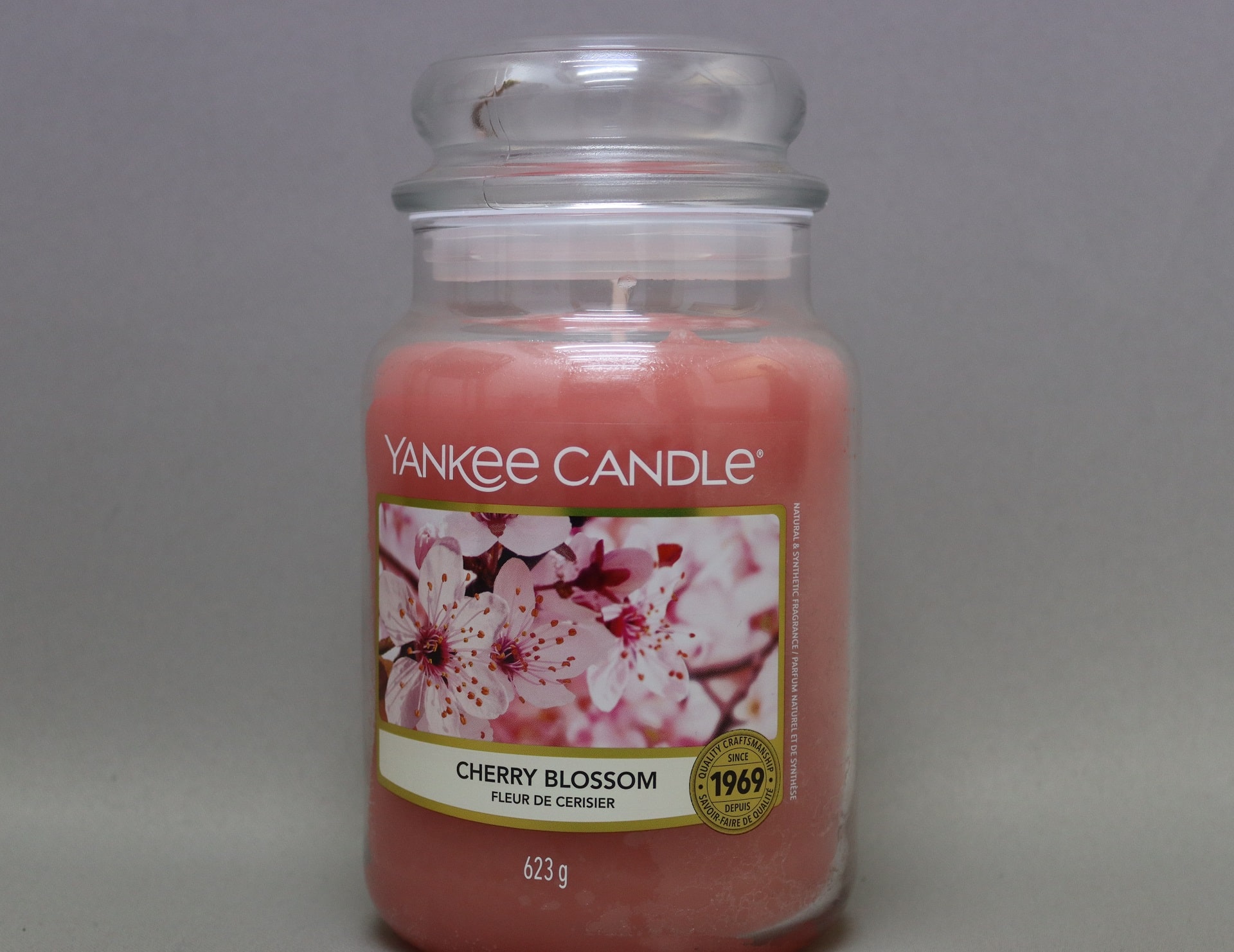 Yankee Candle Scented Candle | Vanilla Large Jar Candle | Burn Time: Up To 150 Hours
